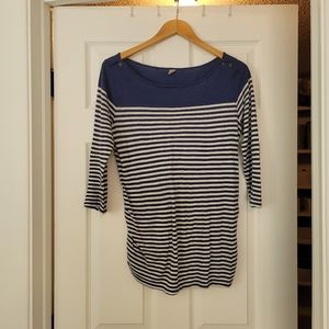 Old Navy maternity  top